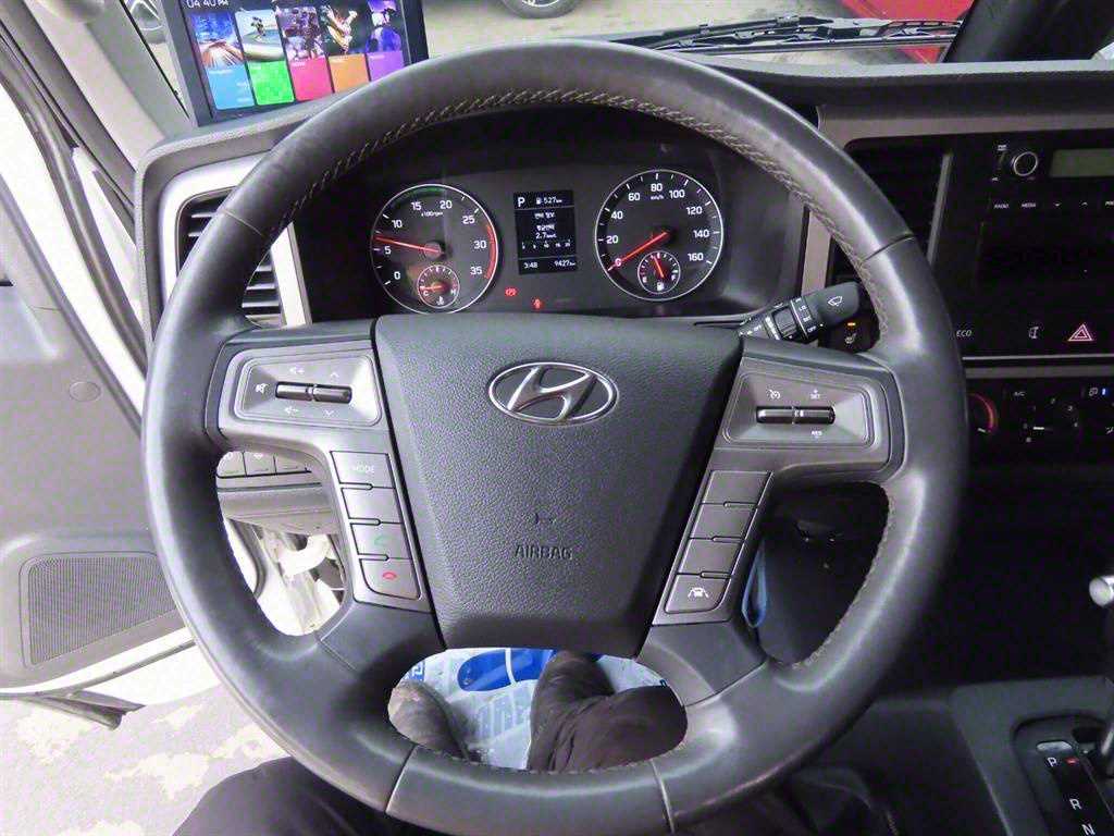 medium and large cargo truck - Vista 5