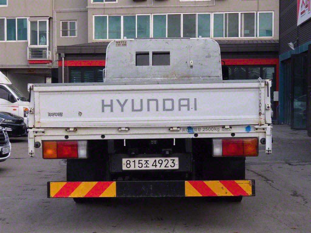 medium and large cargo truck - Vista 4