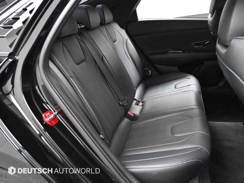 HYUNDAI Avante - Vista 12