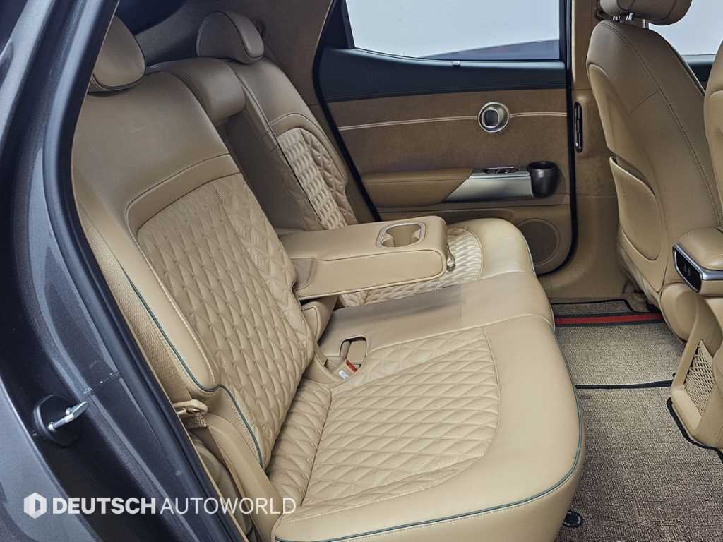 Genesis GV60 - Vista 12