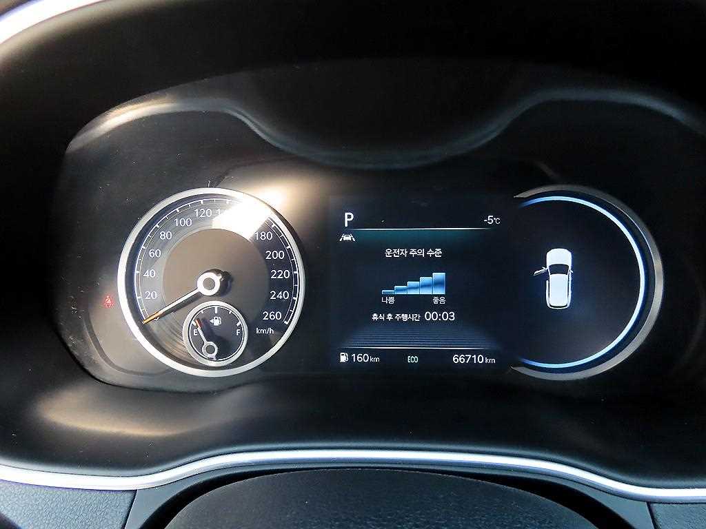 Genesis GV80 - Vista 9