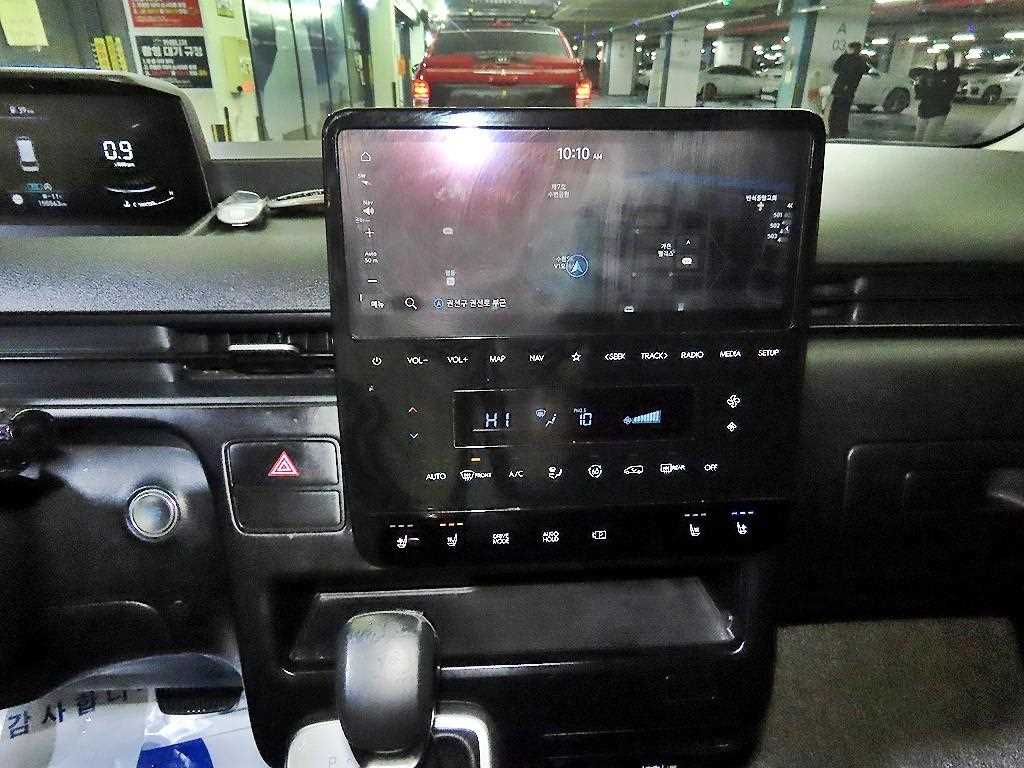 HYUNDAI Staria - Vista 11