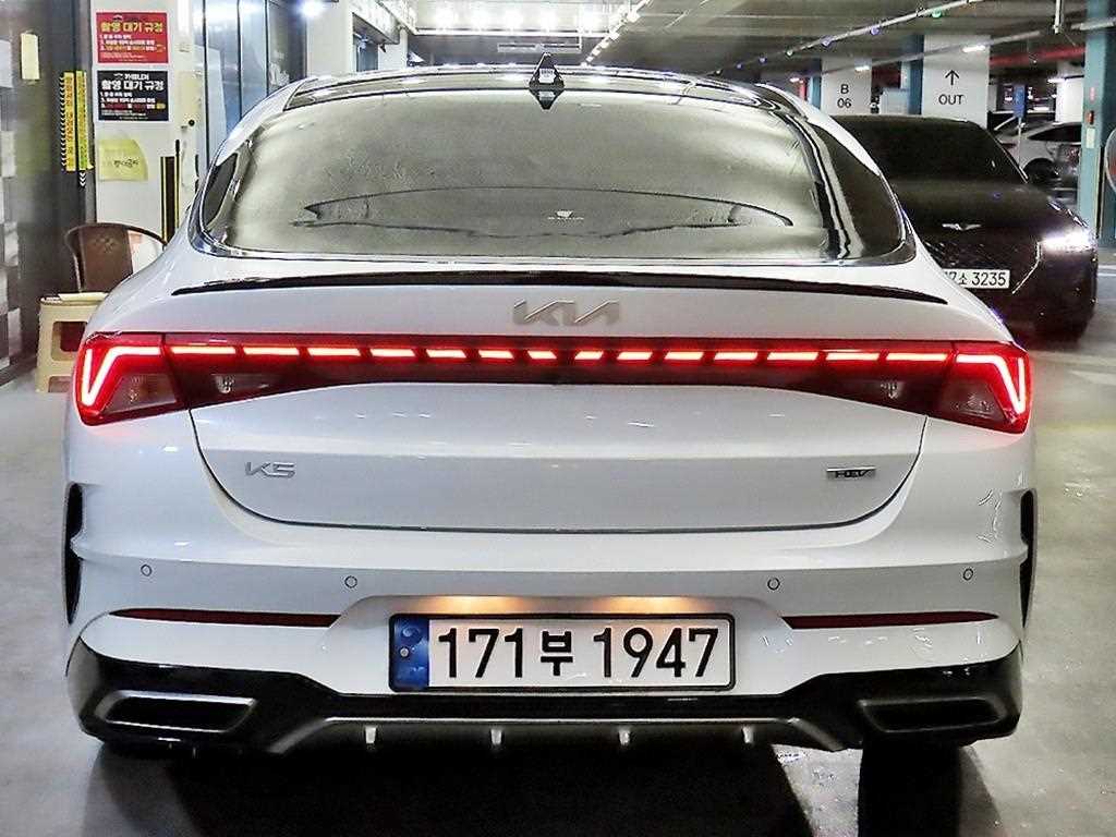 KIA K5 - Vista 5