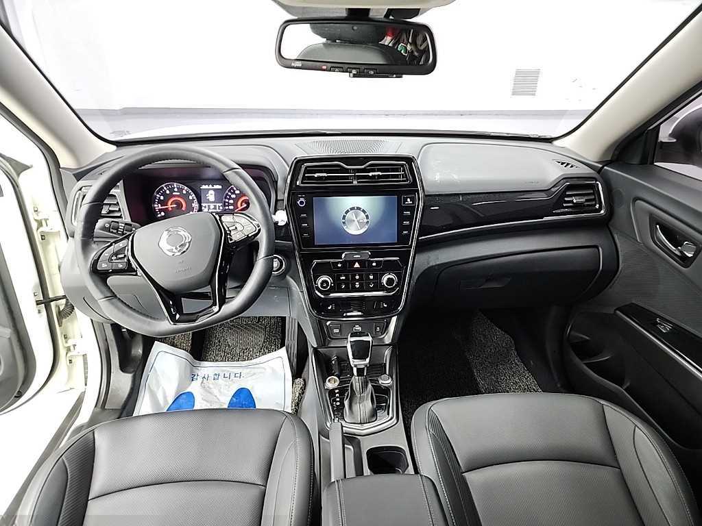 Ssangyong Tivoli - Vista 7