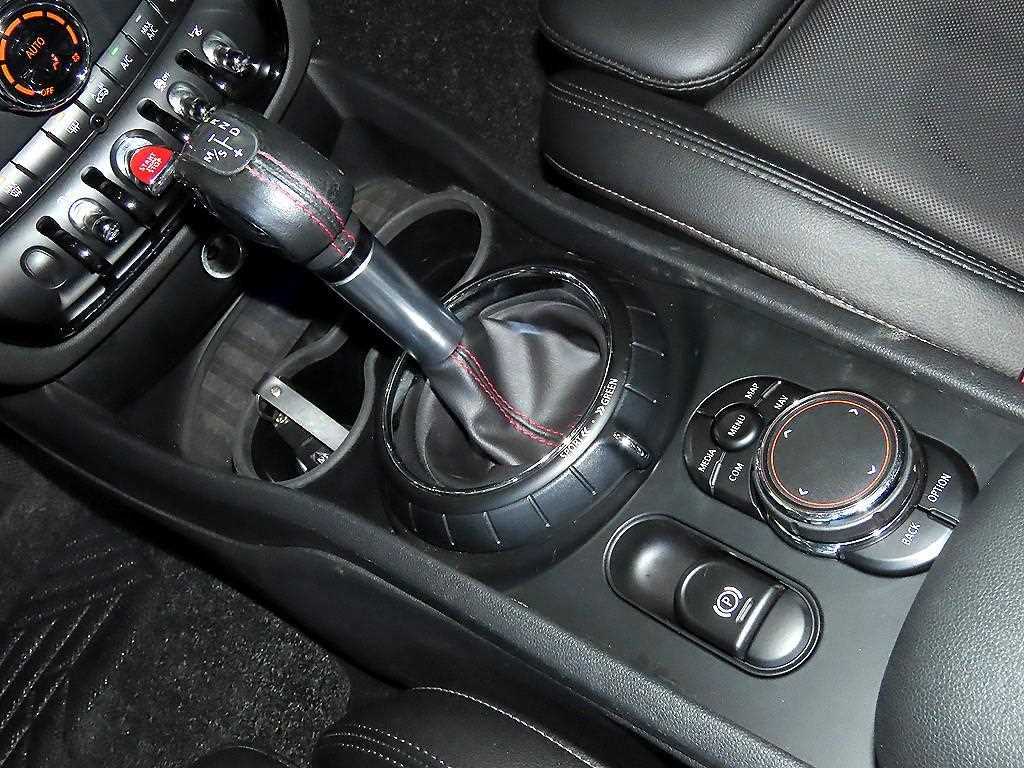 Mini Clubman - Vista 12