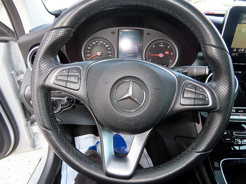 Mercedes Benz GLC Class - Vista 8
