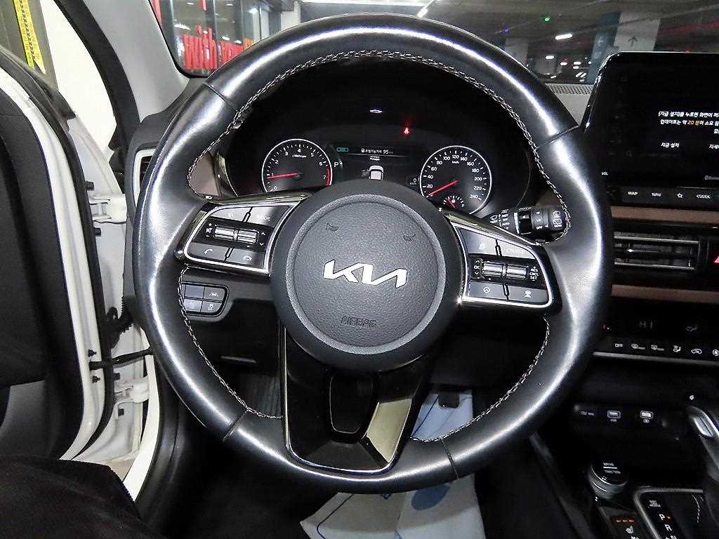 KIA Seltos - Vista 8