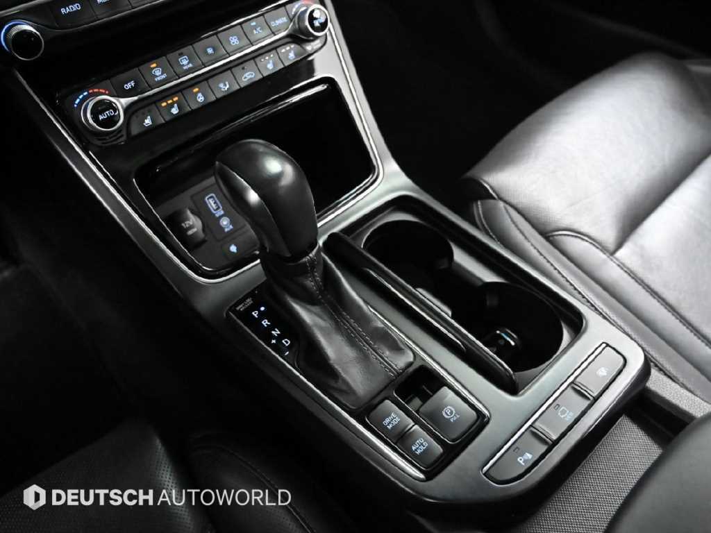 HYUNDAI Grandeur - Vista 10