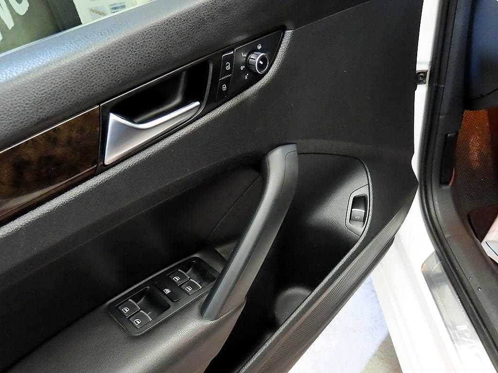 Volkswagen Passat 2015 Blanco - Importación desde Corea - HF Imports Iquique - Foto 13