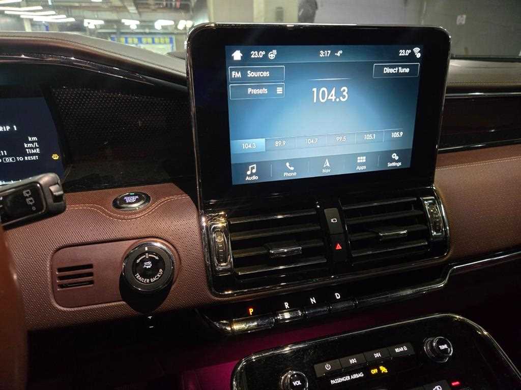 Lincoln Navigator - Vista 12