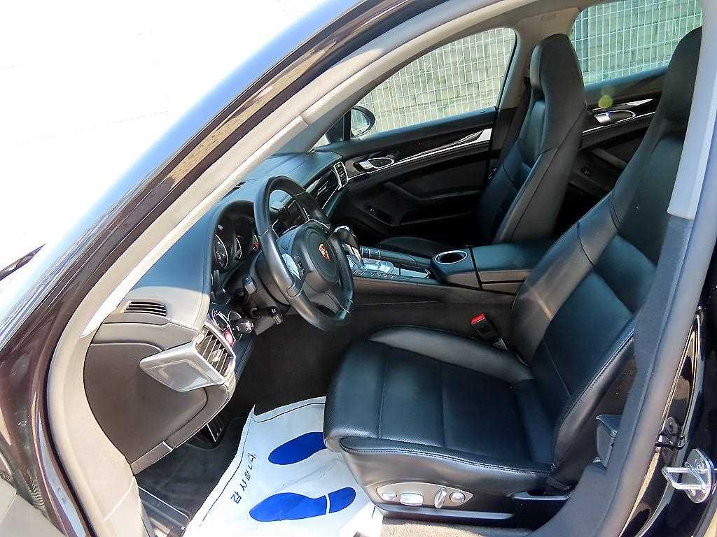 Porsche Panamera - Vista 5