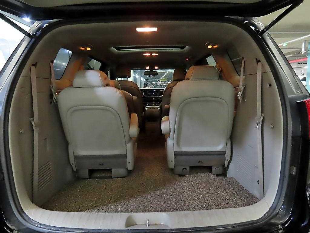 KIA Carnival 2017 Negro - Importación desde Corea - HF Imports Iquique - Foto 18