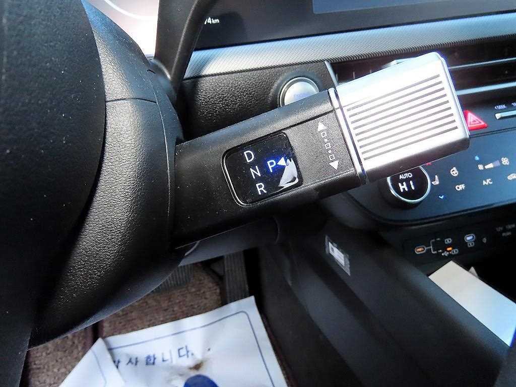 HYUNDAI Sonata - Vista 11