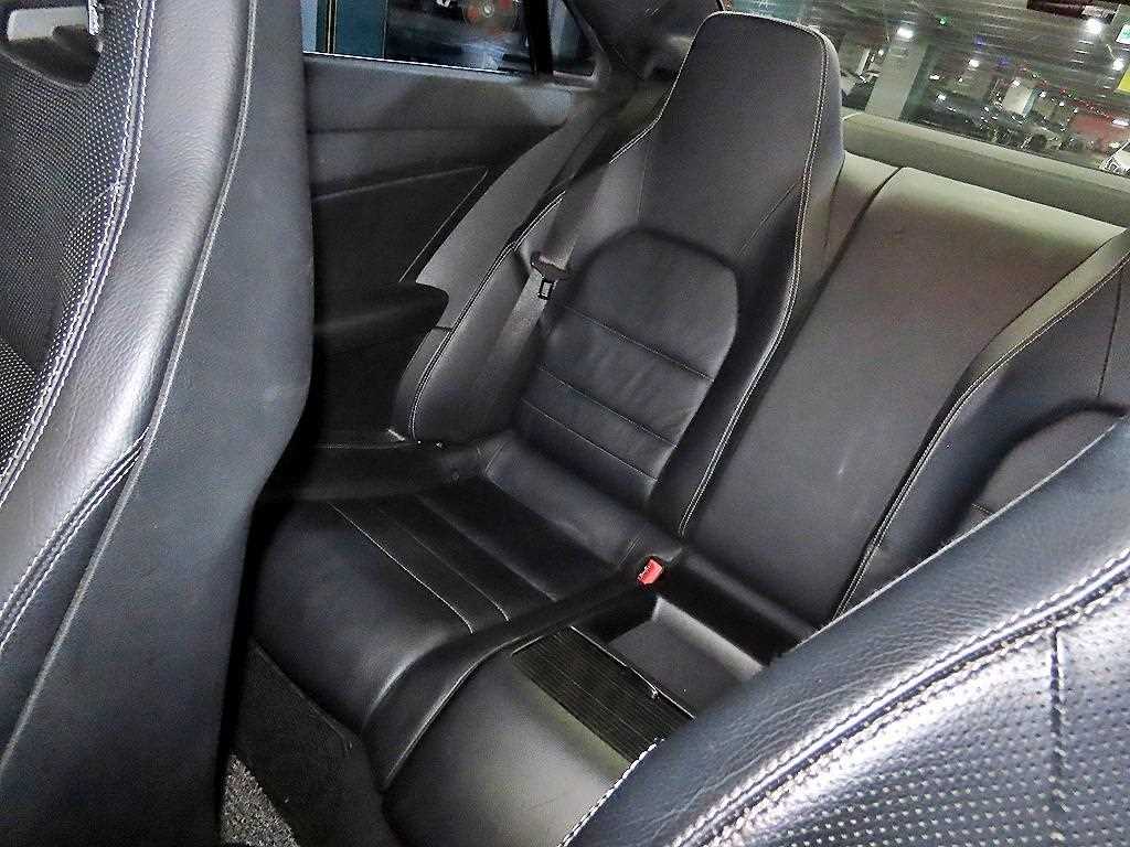 Mercedes Benz E class - Vista 7