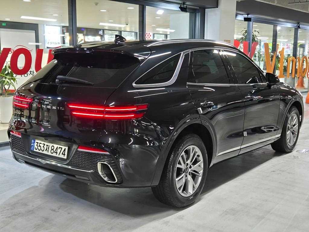 Genesis GV70 - Vista 5