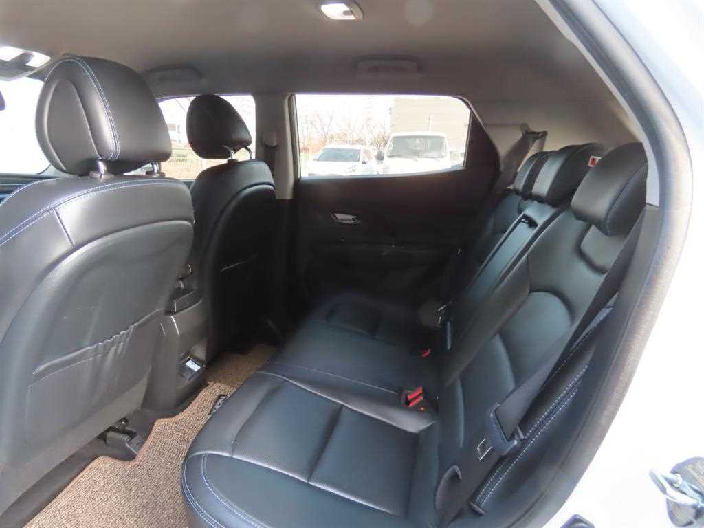 Ssangyong Korando - Vista 8