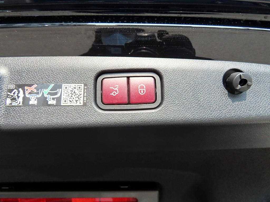 Mercedes Benz E class 2025 Negro - Importación desde Corea - HF Imports Iquique - Foto 17