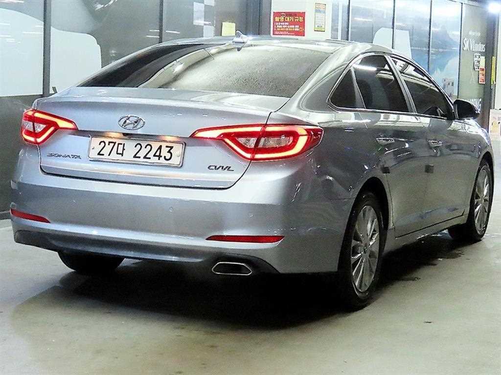 HYUNDAI Sonata - Vista 4