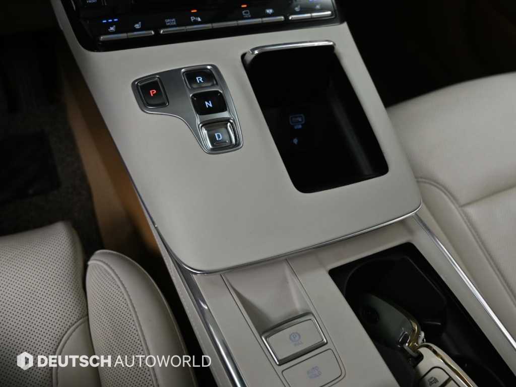 HYUNDAI Grandeur - Vista 9