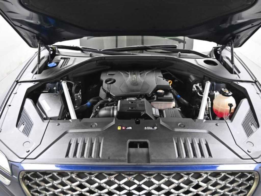 Genesis GV70 - Vista 6