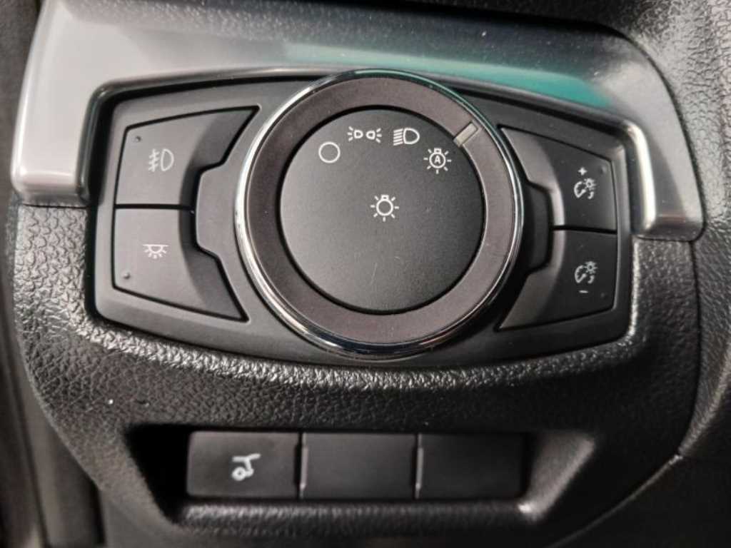 Ford Explorer - Vista 8