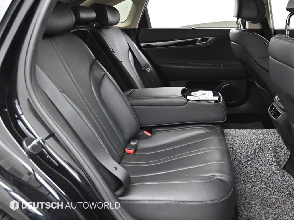 Genesis G80 - Vista 12