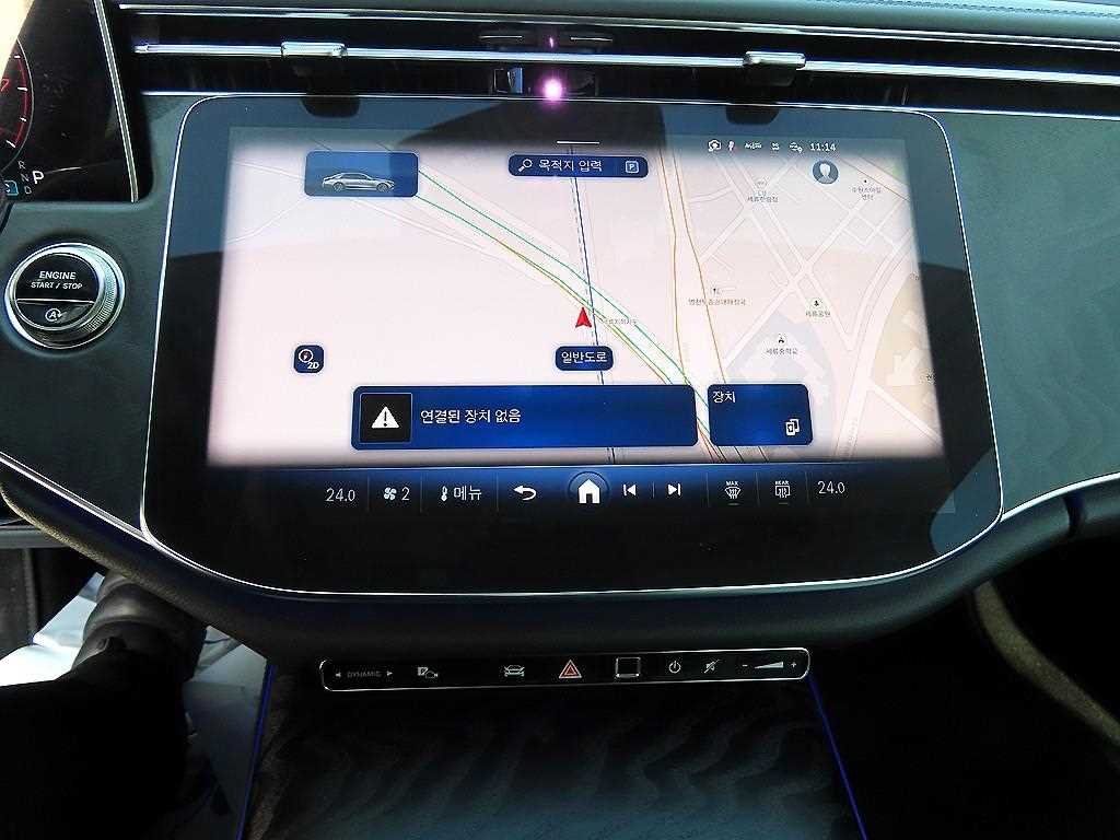 Mercedes Benz E class - Vista 12