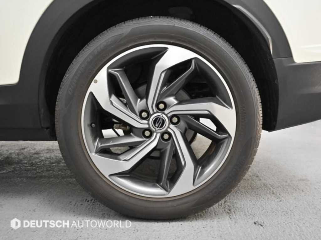 Ssangyong Korando - Vista 5