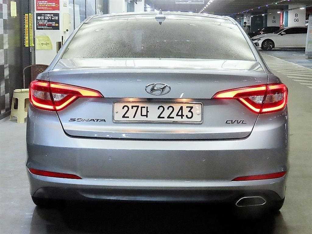 HYUNDAI Sonata - Vista 5