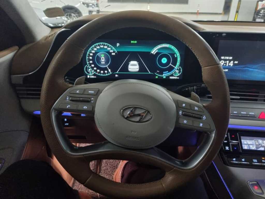 HYUNDAI Grandeur - Vista 6