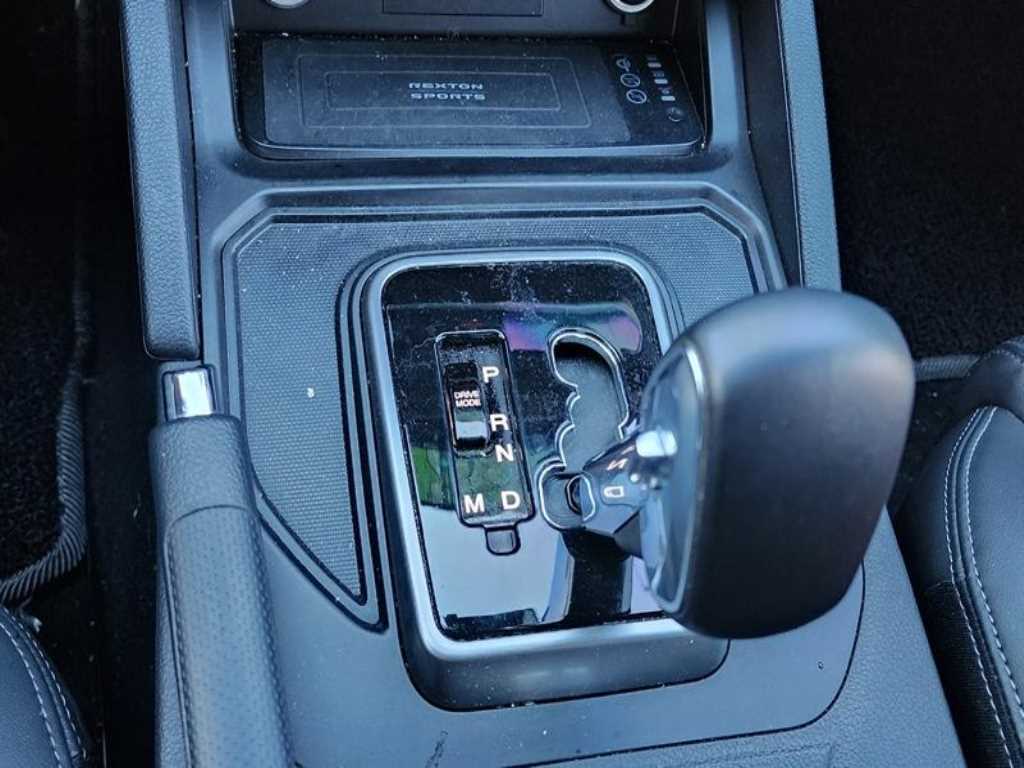 Ssangyong Rexton - Vista 12