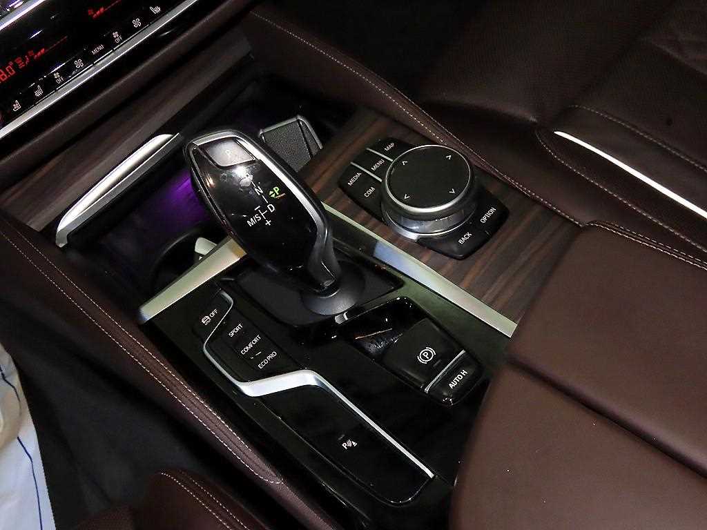 BMW 5 Series - Vista 12