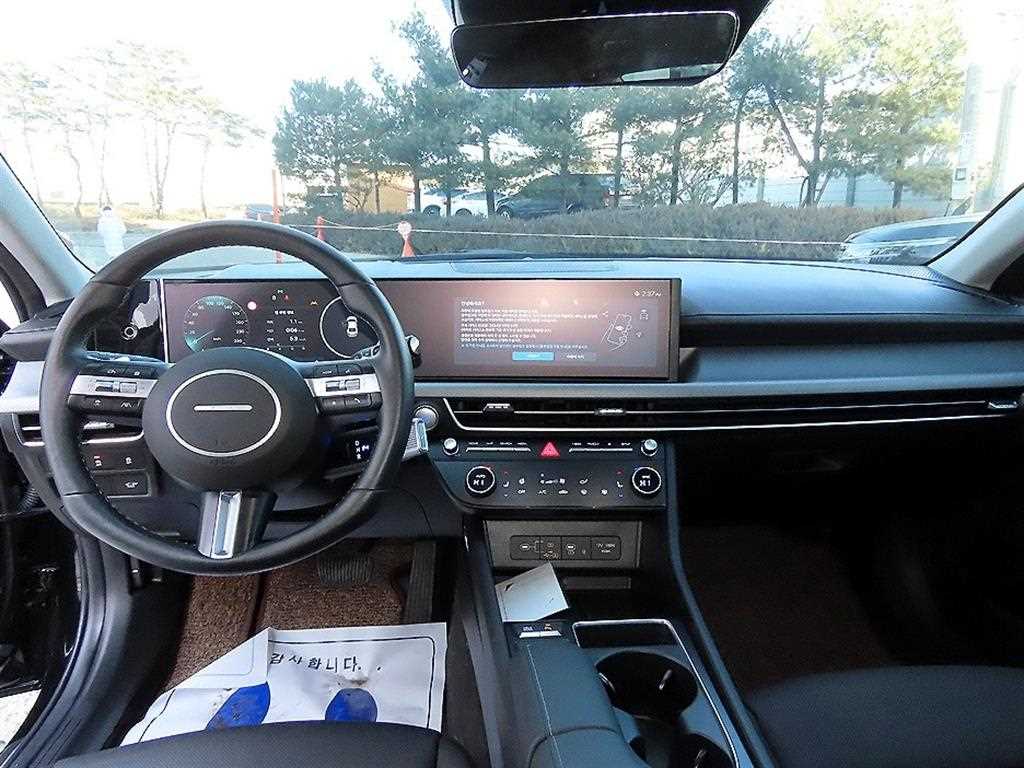 HYUNDAI Sonata - Vista 7