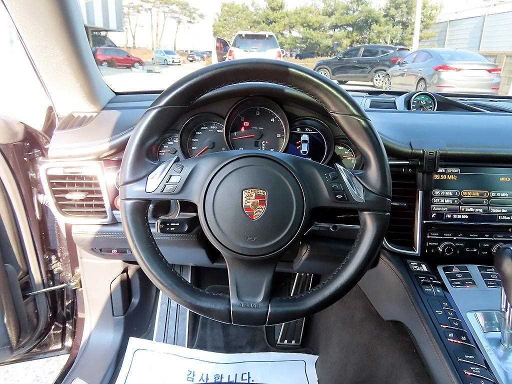 Porsche Panamera - Vista 8