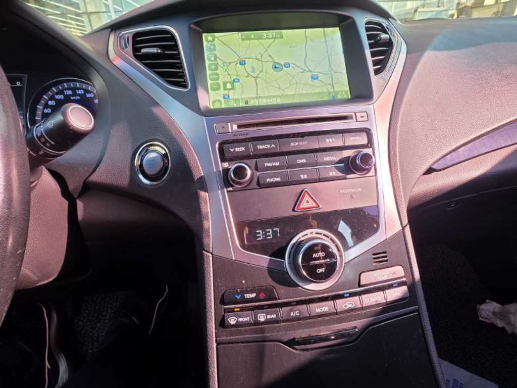 HYUNDAI Grandeur 2016 Negro - Importación desde Corea - HF Imports Iquique - Foto 17