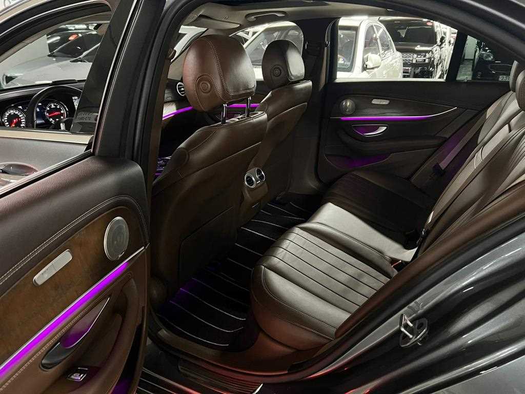 Mercedes Benz E class 2019 Gris - Importación desde Corea - HF Imports Iquique - Foto 16