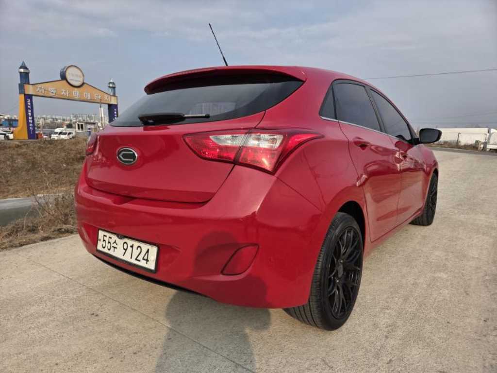 HYUNDAI i30 - Vista 6