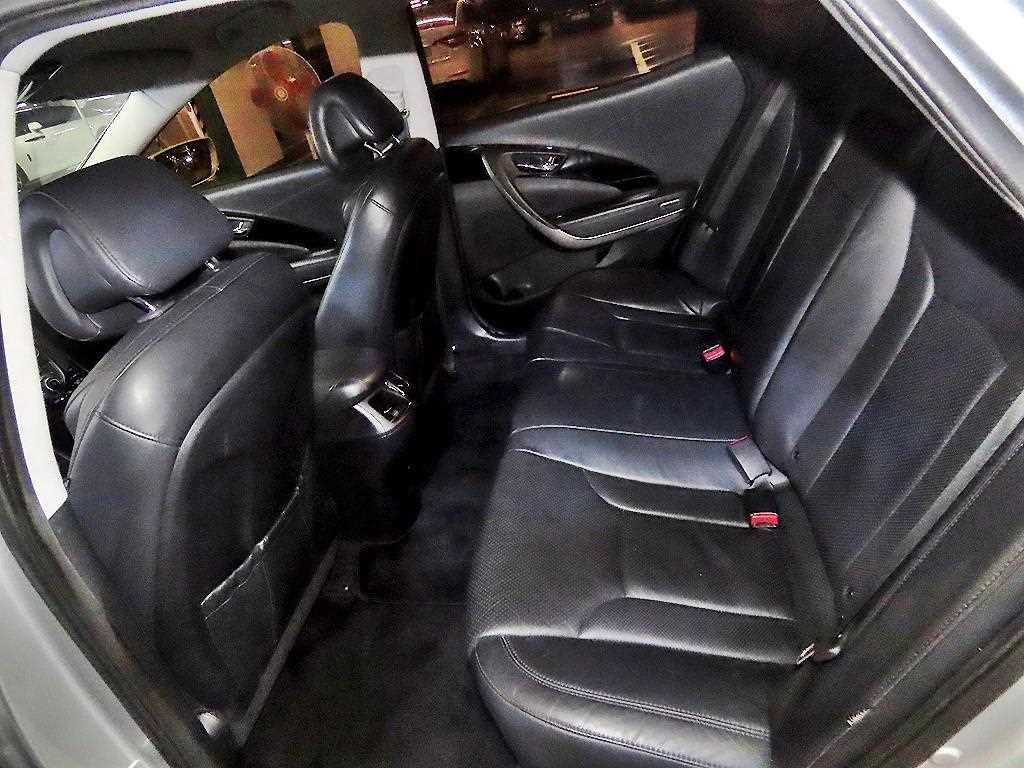 HYUNDAI Grandeur - Vista 6