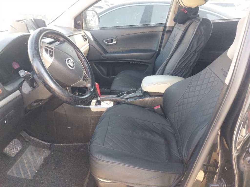 Ssangyong Korando - Vista 5