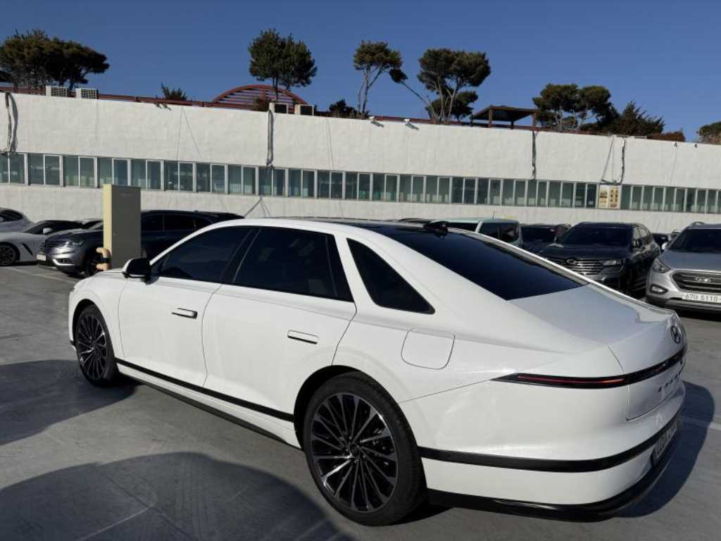 HYUNDAI Grandeur - Vista 4