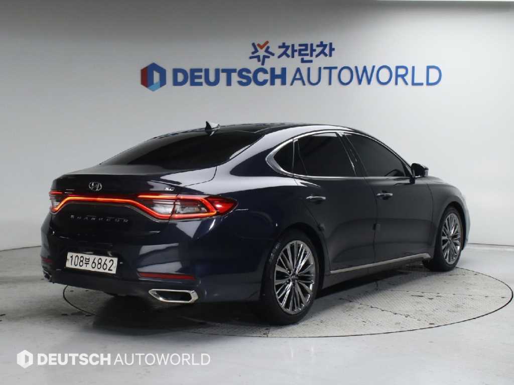 HYUNDAI Grandeur - Vista 4