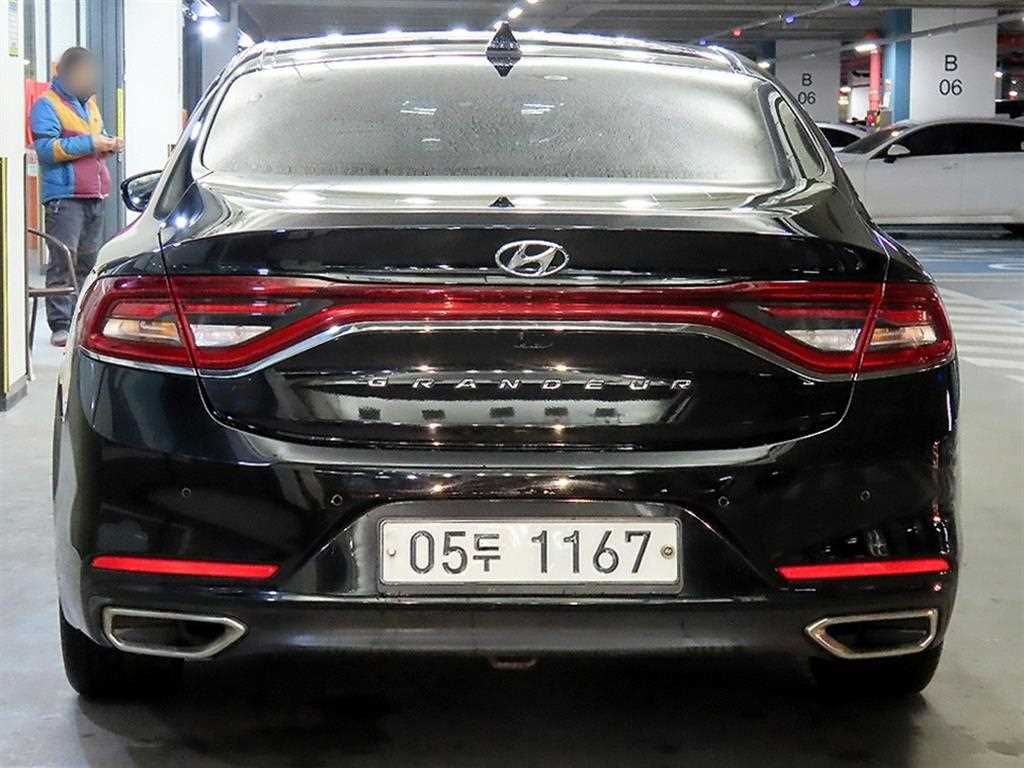 HYUNDAI Grandeur - Vista 5