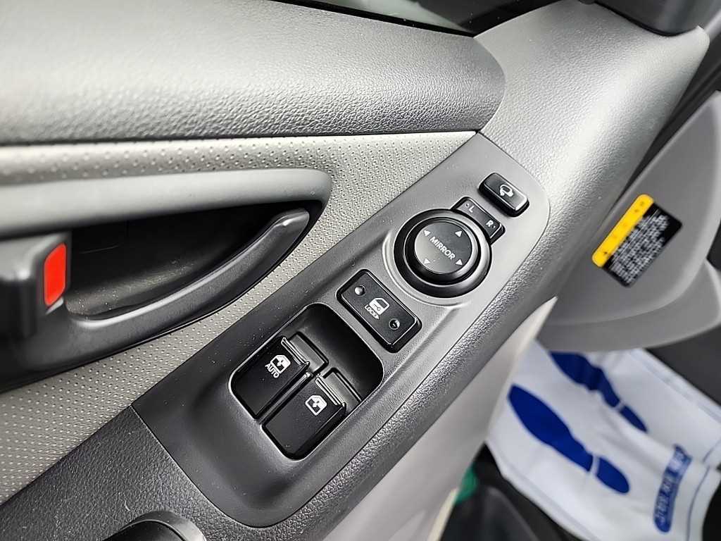 HYUNDAI Starex 2021 Plateado - Importación desde Corea - HF Imports Iquique - Foto 17