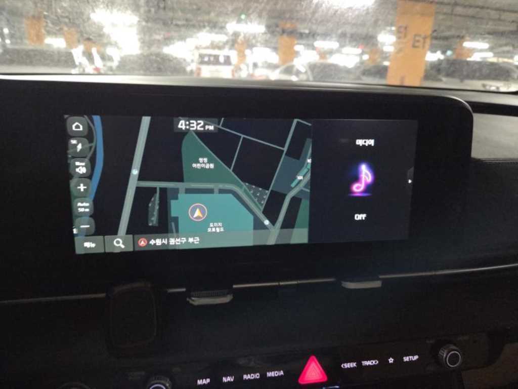 KIA Carnival 2023 Blanco - Importación desde Corea - HF Imports Iquique - Foto 14