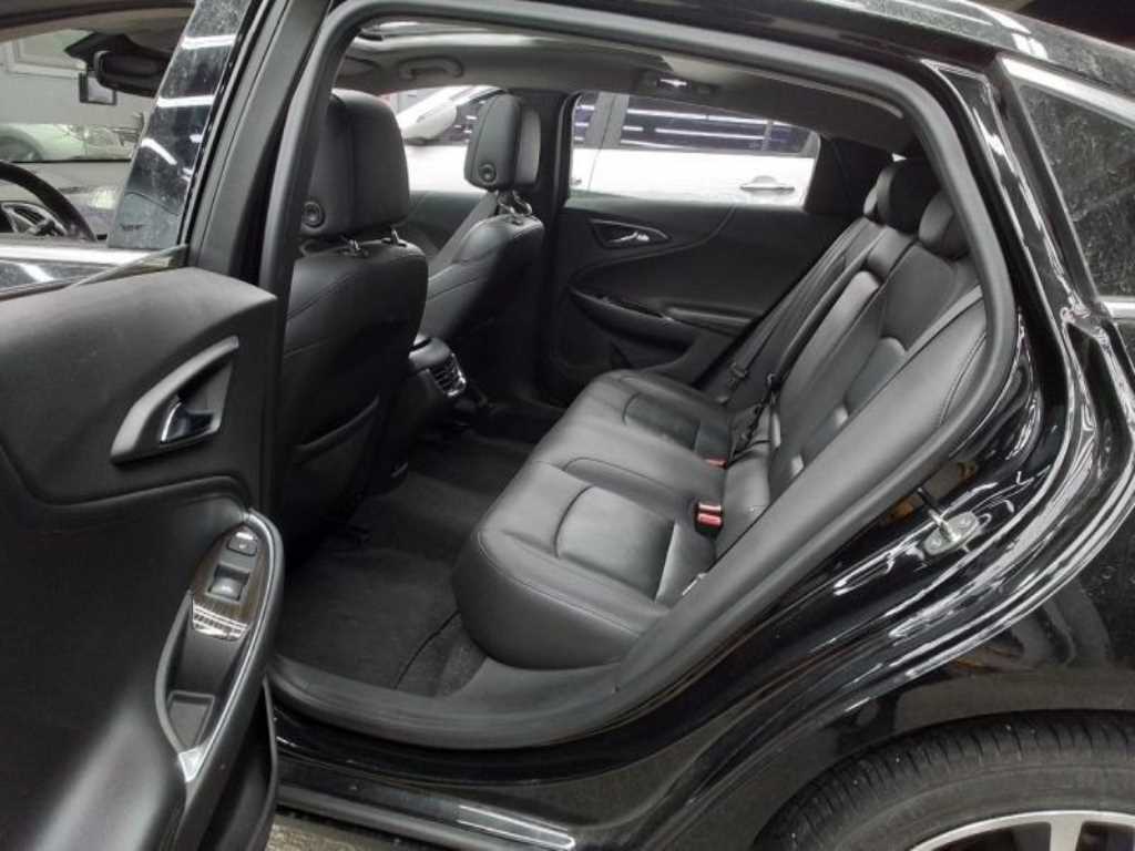 Chevrolet Malibu - Vista 5