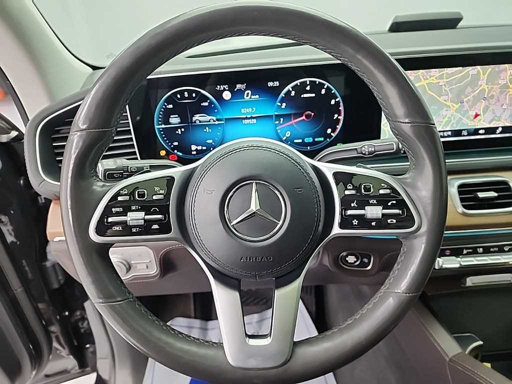 Mercedes Benz GLE Class - Vista 9
