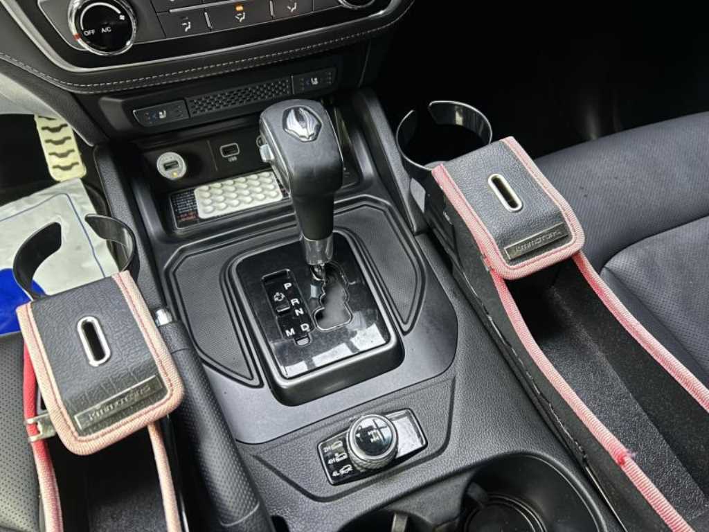 Ssangyong Rexton - Vista 12