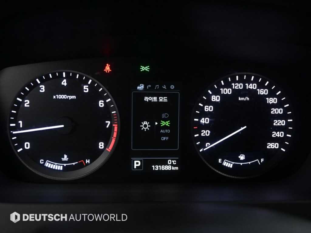 HYUNDAI Sonata - Vista 8