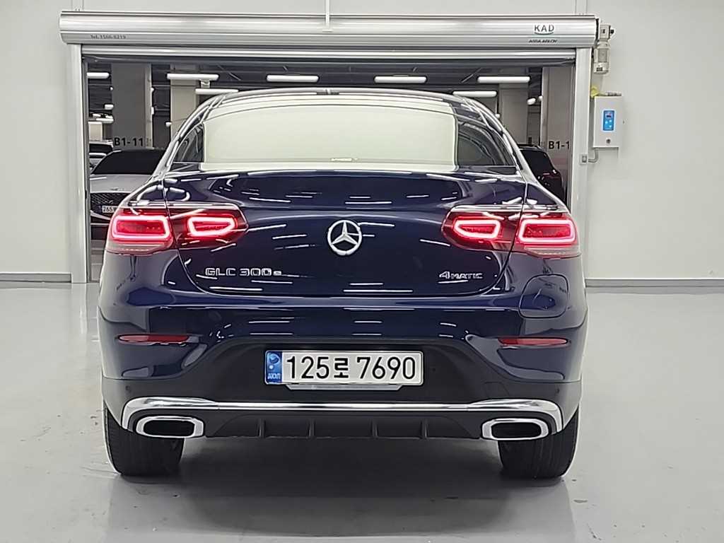 Mercedes Benz GLC Class - Vista 3
