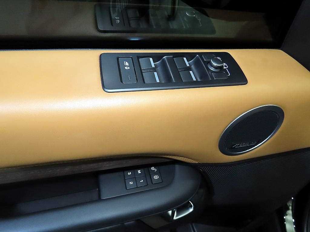 Land Rover Discovery 2018 Negro - Importación desde Corea - HF Imports Iquique - Foto 13